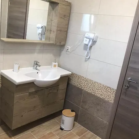 Tasos Cozy 2nd Floor *