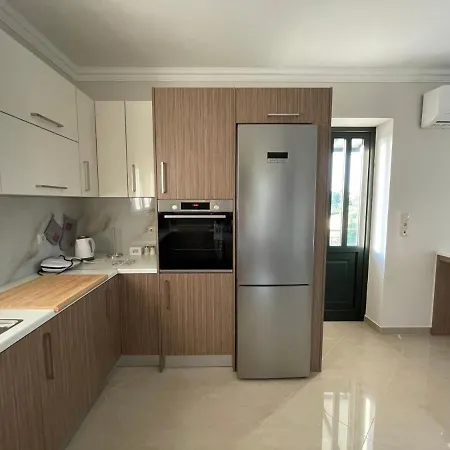 Tasos Cozy 2nd Floor Apartamento *